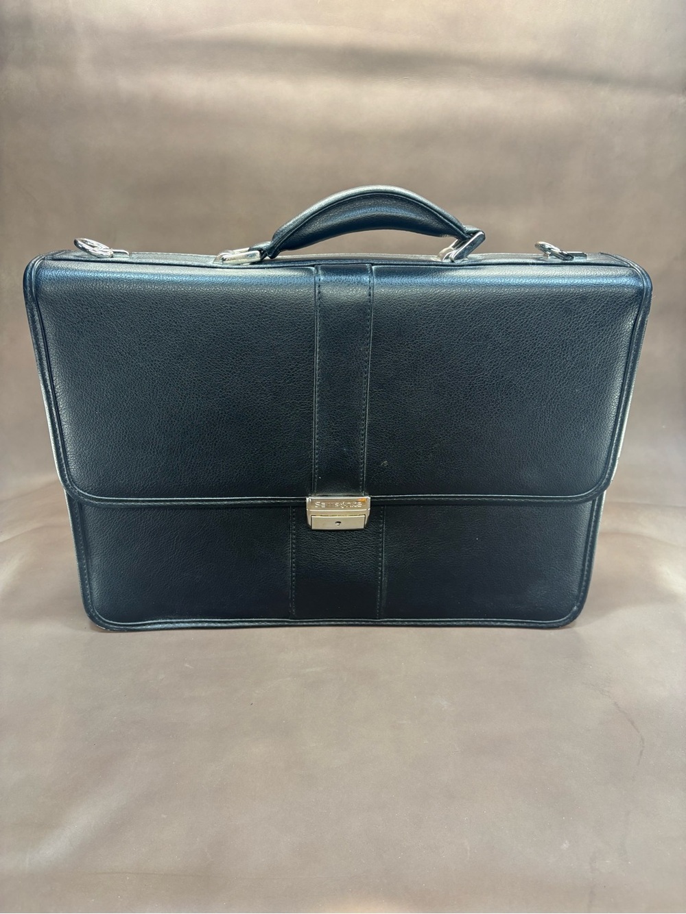 Samsonite Black Leather Business Briefcase with Top Handle